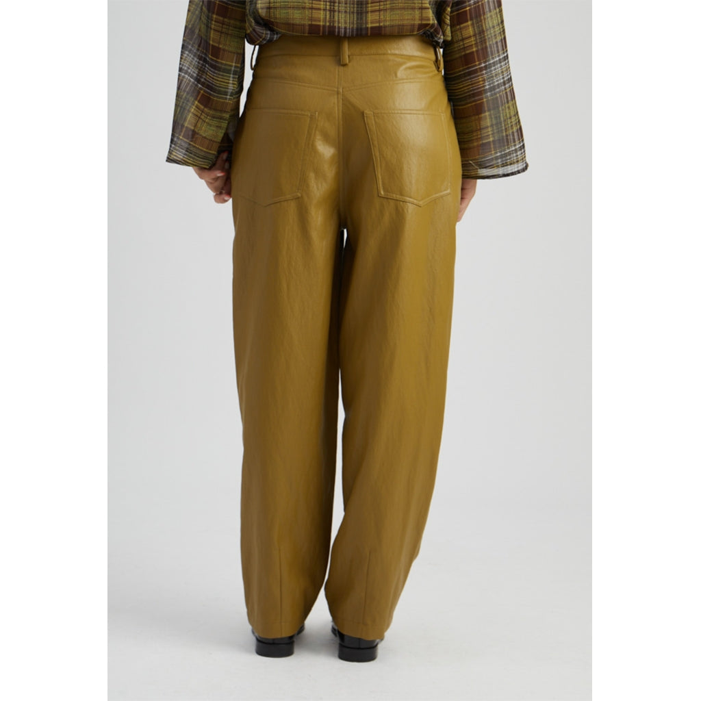 PEPPERCORN SAGE NAMIRA PANTS | PLANTATION GREEN