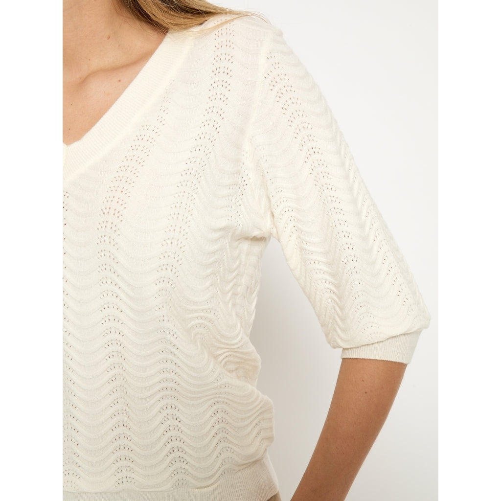 PEPPERCORN RUTHIA V-NECK PULLOVER | CREME