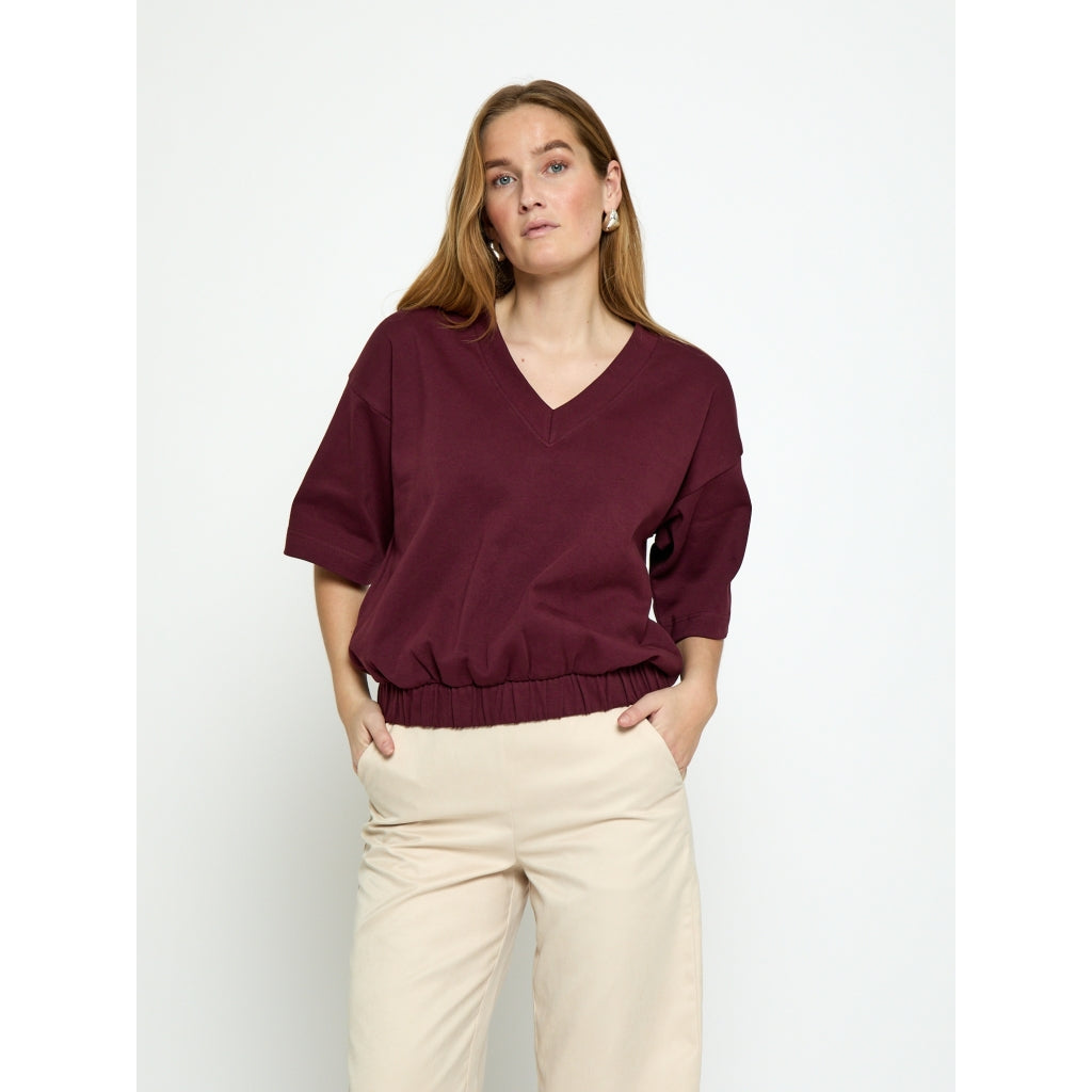 PC FIOLA GOTS V-NECK TSHIRT | BERRY