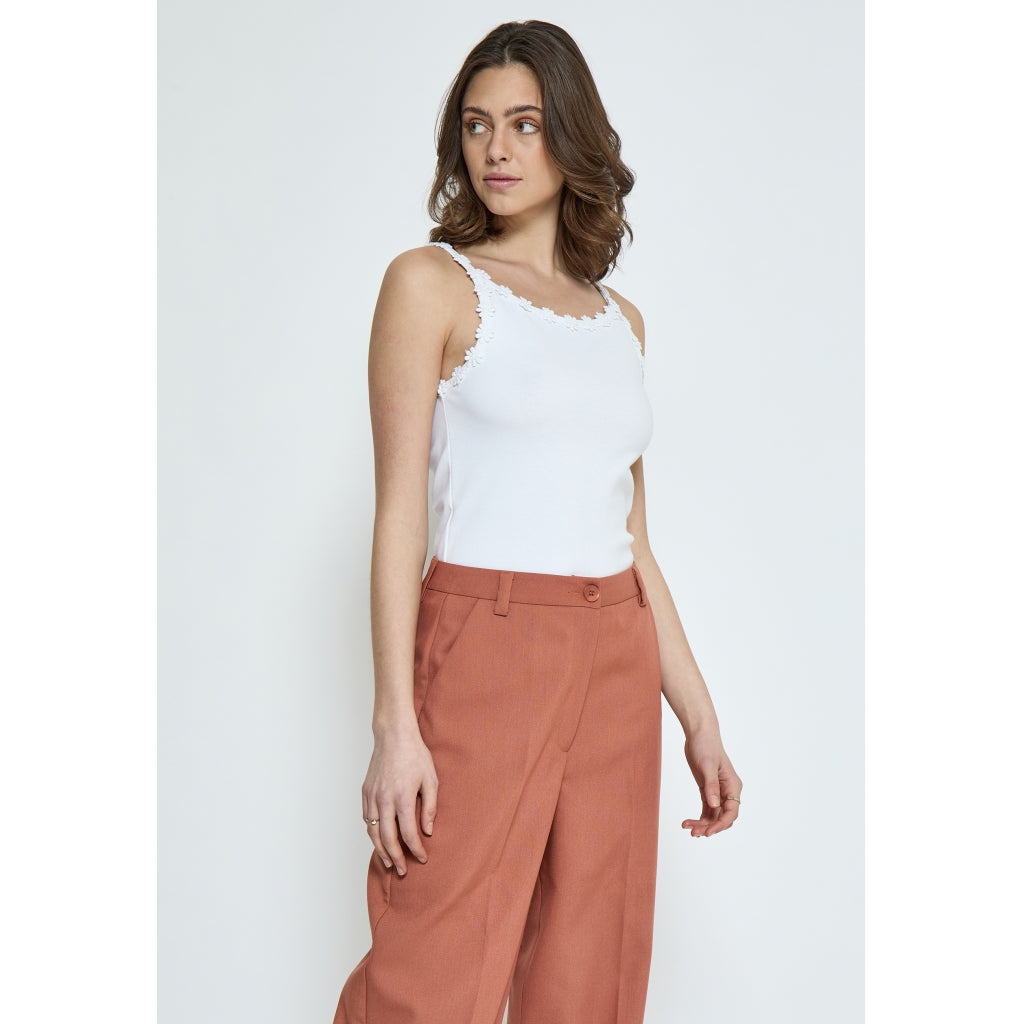 PEPPERCORN ALICE GOTS STRAP TOP | WIT