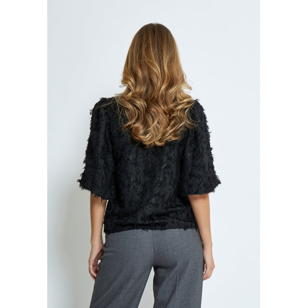 PEPPERCORN TYRELL HALF SLEEVE BLOUSE | BLACK