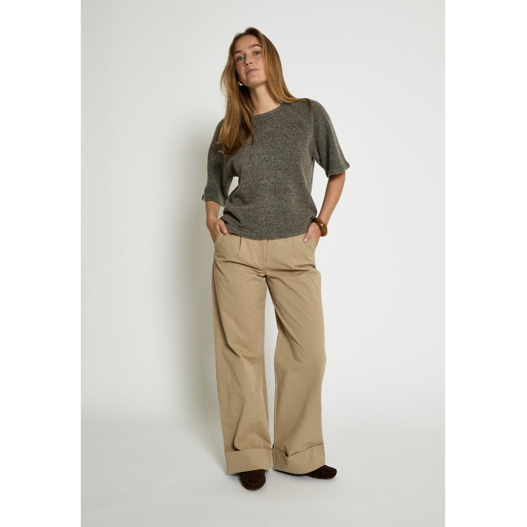 PEPPERCORN KATE KNIT BLOUSE