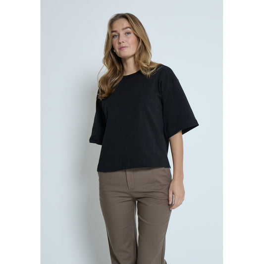 PEPPERCORN FIOLA GOTS T-SHIRT | BLACK