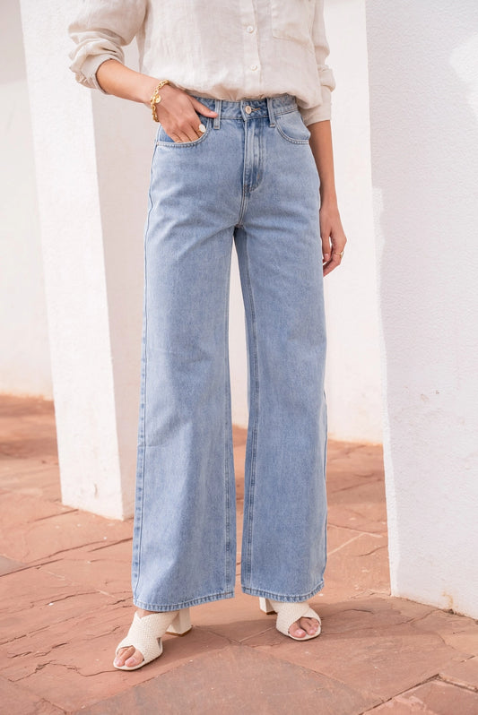 COTTON TREAT CELESTINE JEANS | LICHTBLAUW