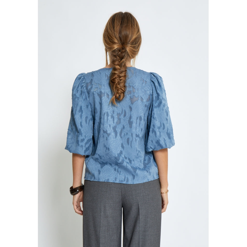 PEPPERCORN GYDA HALF SLEEVE BLOUSE | FADED DENIM