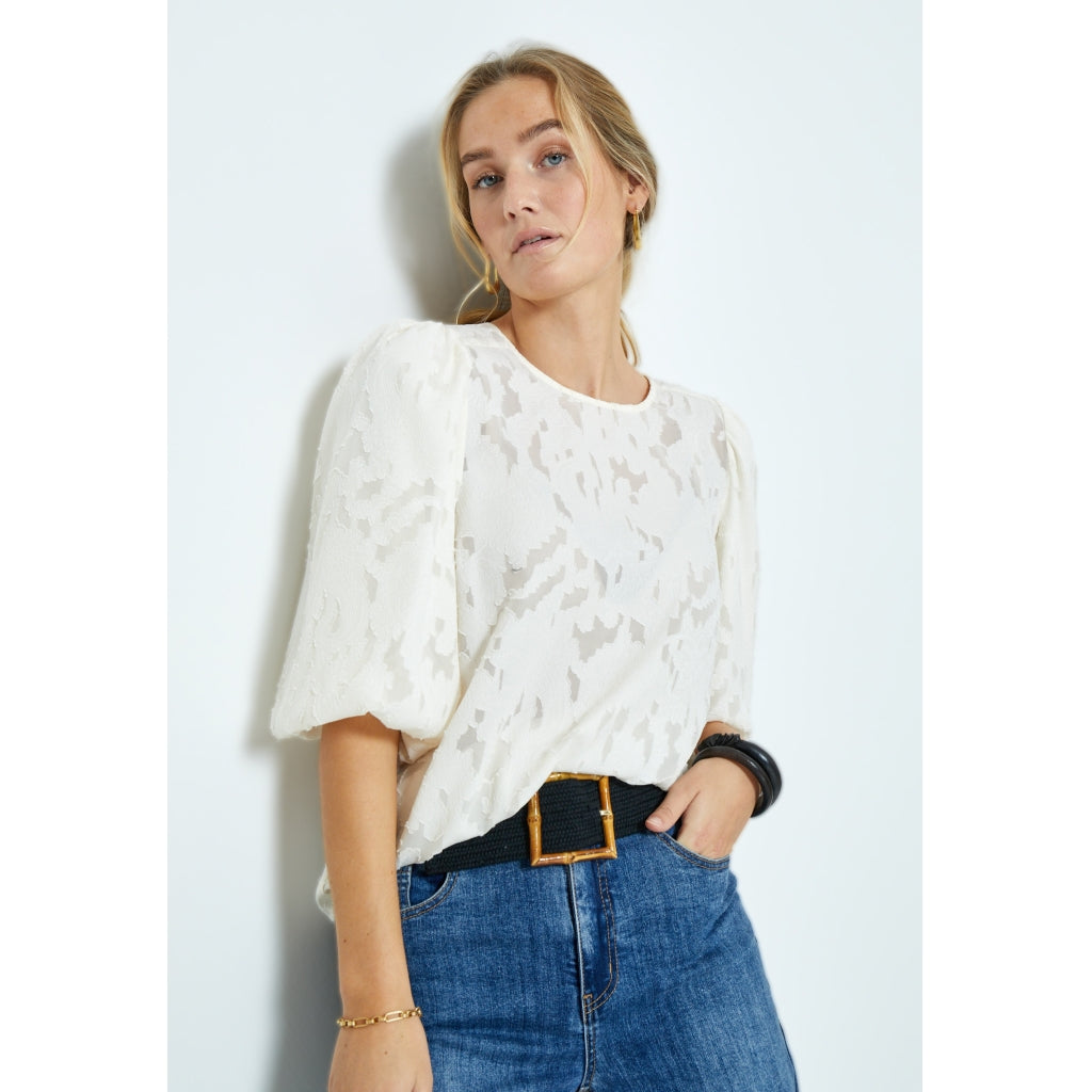 PEPPERCORN GYDA HALF SLEEVE BLOUSE | WHITECAP GREY