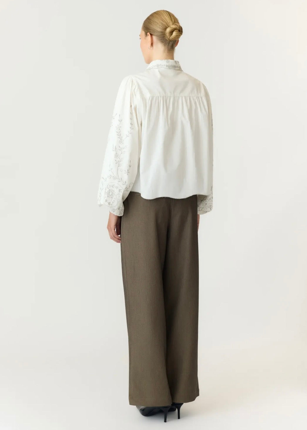 YAS GREYA LS EMBROIDERED SHIRT