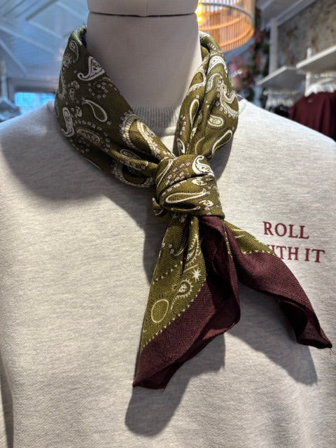 COTTON TREAT SJAAL | GROEN/ROOD