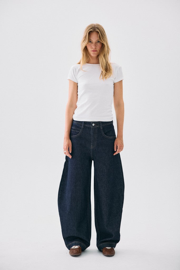 NOISY MAY NOAH MW BARREL JEANS | DARK BLUE DENINM