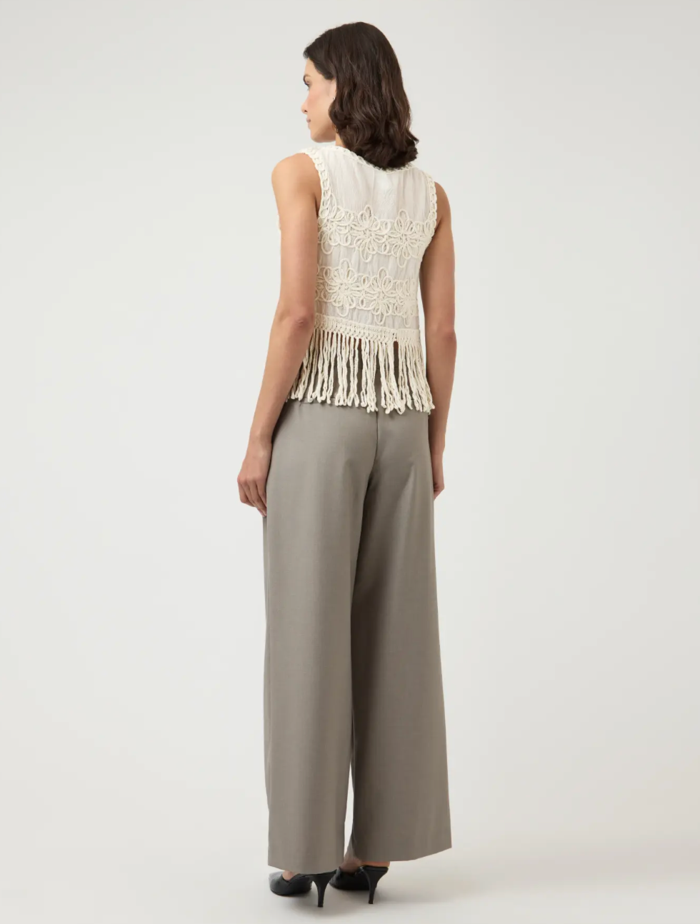 YAS BERA SL CROCHET TOP