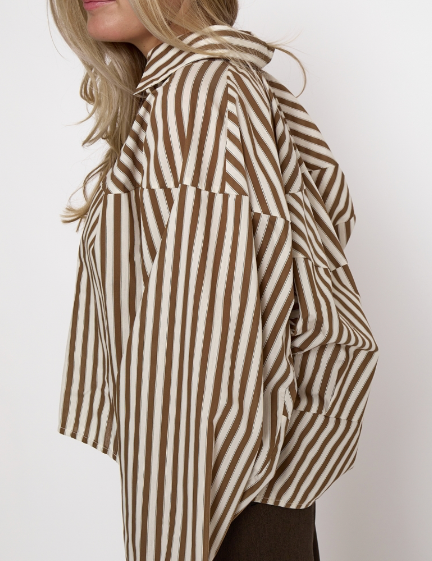 PEPPERCORN SADIE SHIRT | BRUIN
