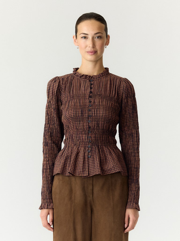YAS NOTA LS SMOCK TOP