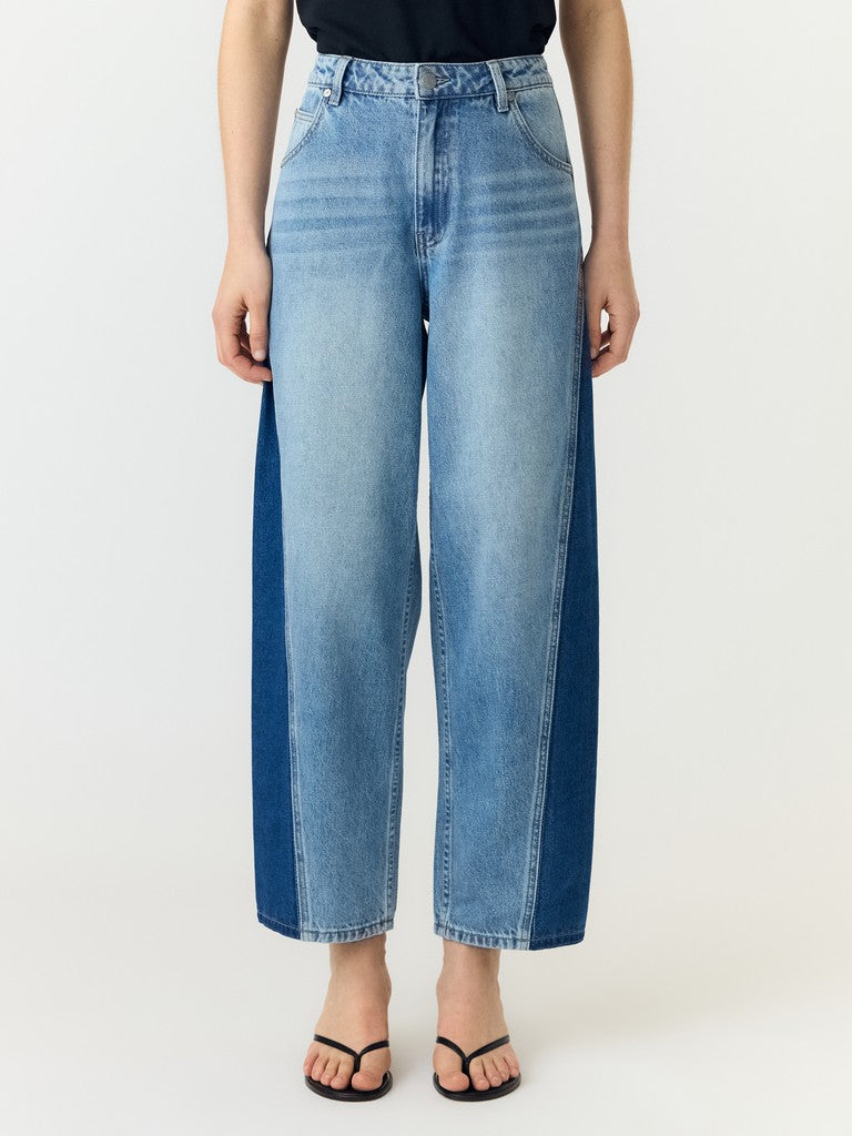 YAS LUA HW PANEL BARREL ANKLE JEANS