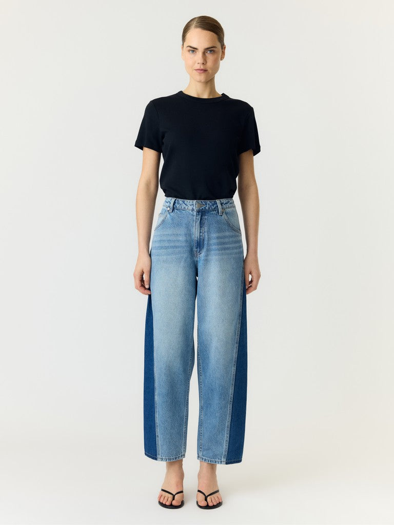 YAS LUA HW PANEL BARREL ANKLE JEANS