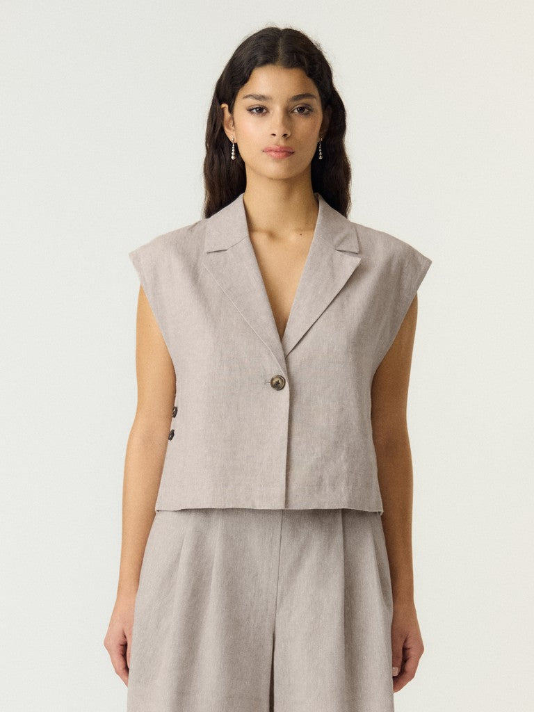YAS USUMA SHORT LINEN BLEND WAISTCOAT