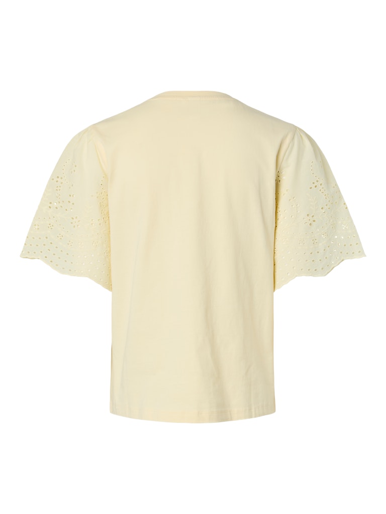YAS LEX SS TOP W. EMB SLEEVES